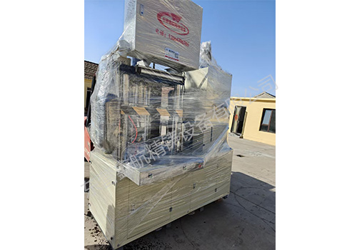 Fully automatic ceramic core machine